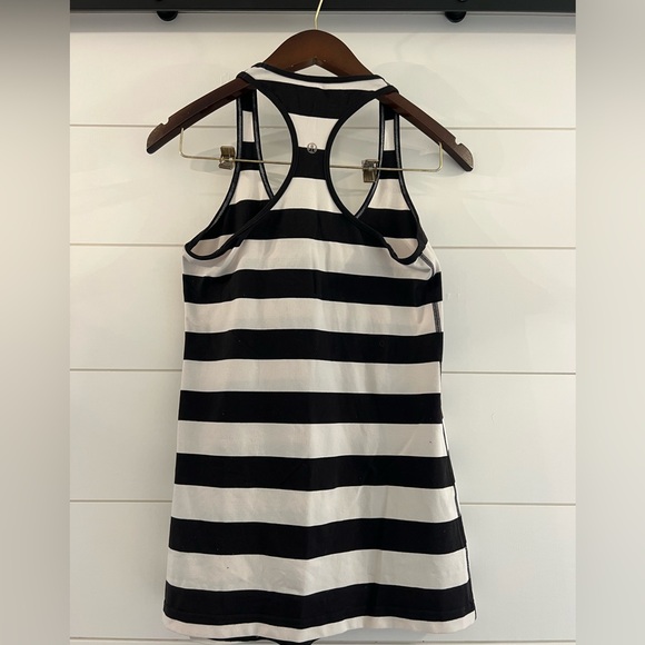 Lululemon Cool Racerback striped LOT size 8 - Picture 7 of 7
